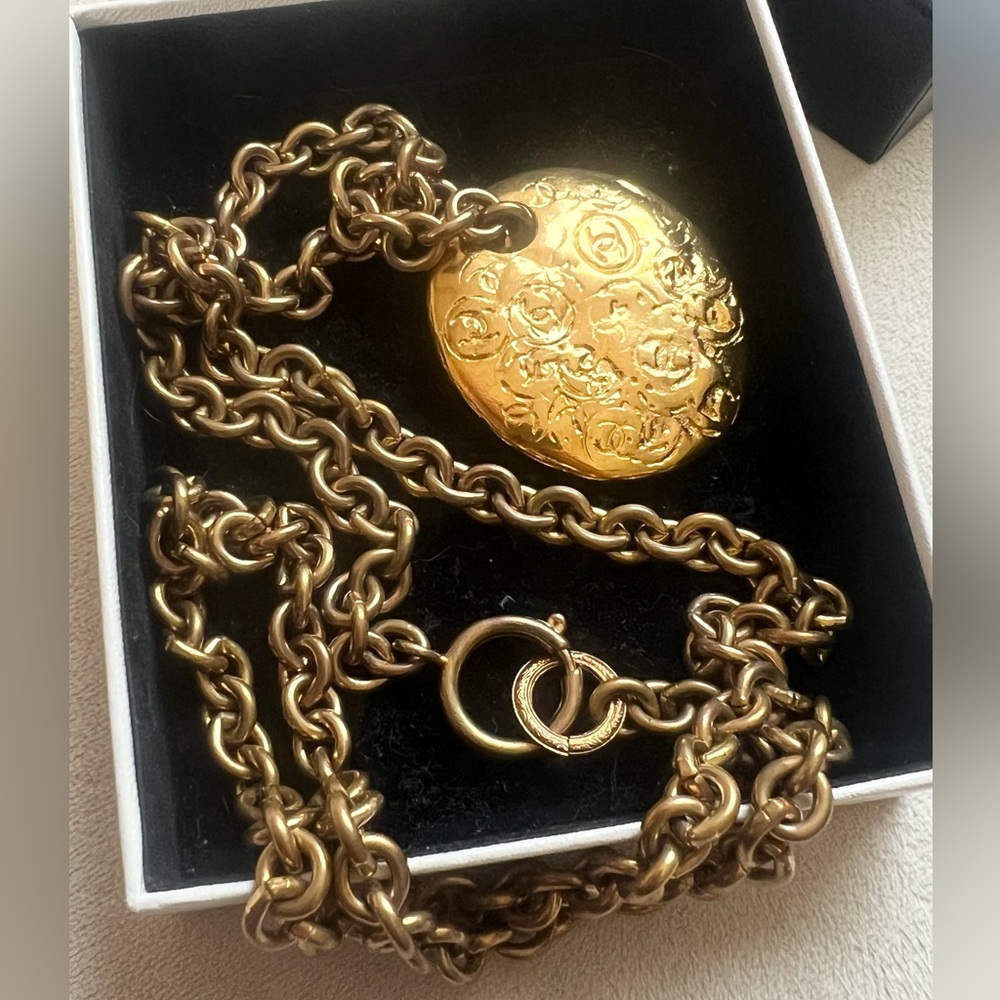Chanel Vintage 24K Gold Plated Medallion Long Necklace with Chain